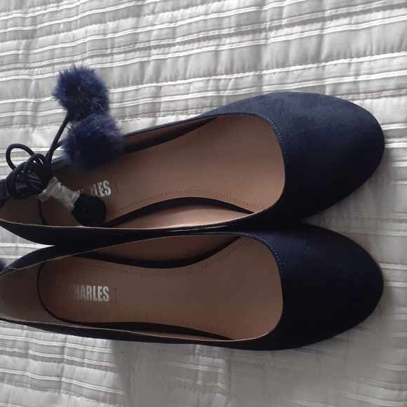 Navy Heels No more discounts*** - Picture 1 of 4